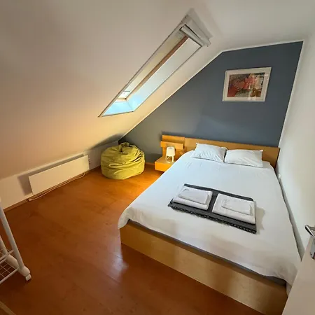 Family Apartment *